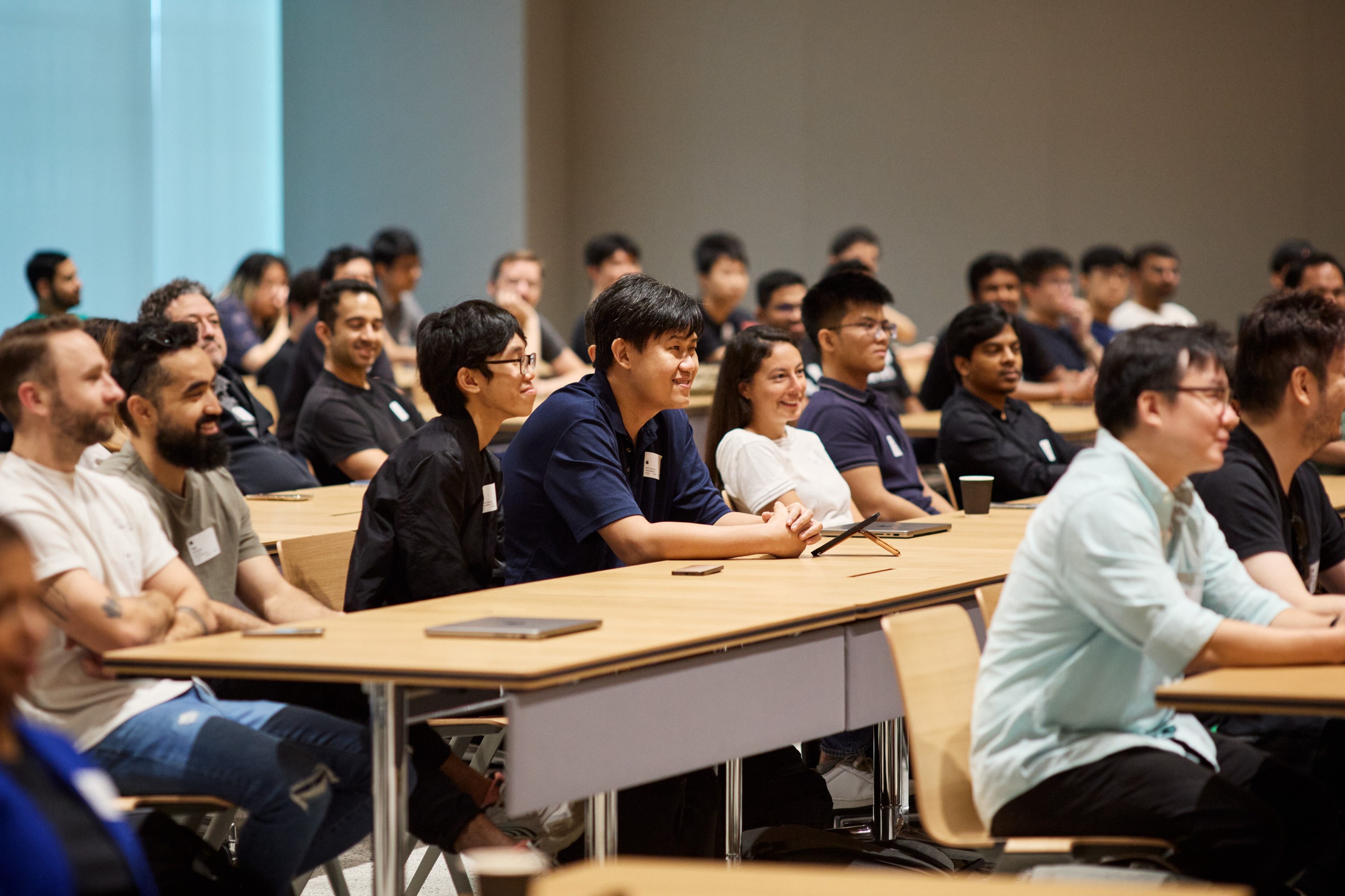 Cơ hội mới cho các lập trình viên Việt Nam: Apple khai trương Trung tâm Nhà phát triển tại Singapore- Ảnh 3.