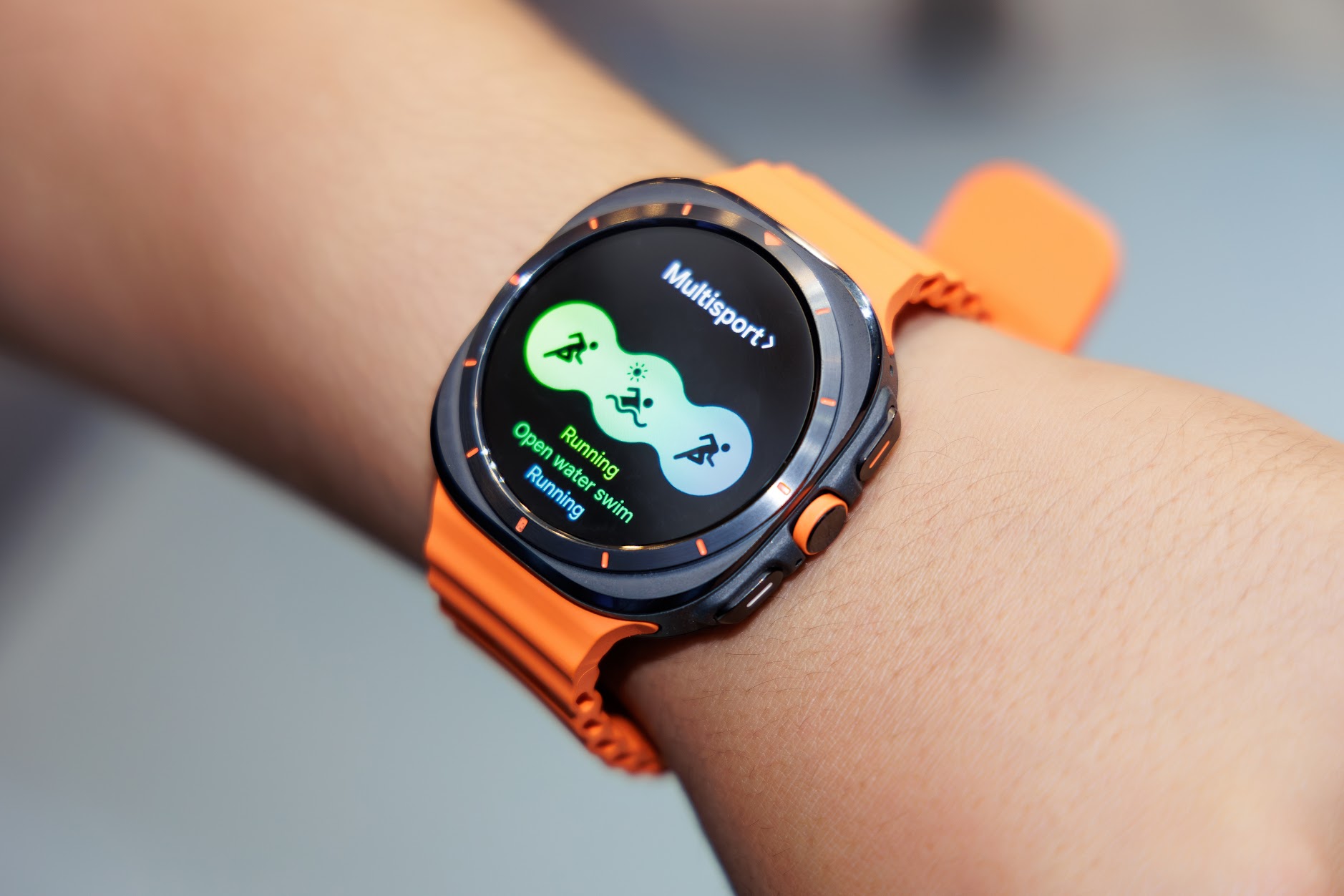 Review nhanh Galaxy Watch Ultra và Galaxy Watch7: Một bên là ‘bạn đồng hành’ chinh phục thử thách, một đằng là ‘giám sát viên’ chăm sóc sức khoẻ! - Ảnh 1.