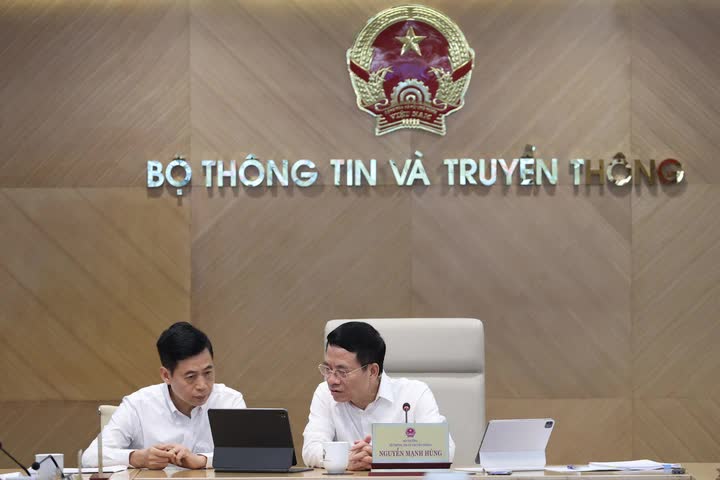 Bộ trưởng Nguyễn Mạnh Hùng: 34 đơn vị thuộc Bộ TT&TT phải có 34 trợ lý ảo- Ảnh 3.