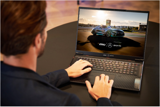 Laptop phiên bản giới hạn Mercedes-AMG Motorsport 2024 đã có mặt tại Việt Nam- Ảnh 1.